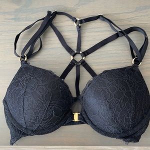 32B Victoria secret bombshell
